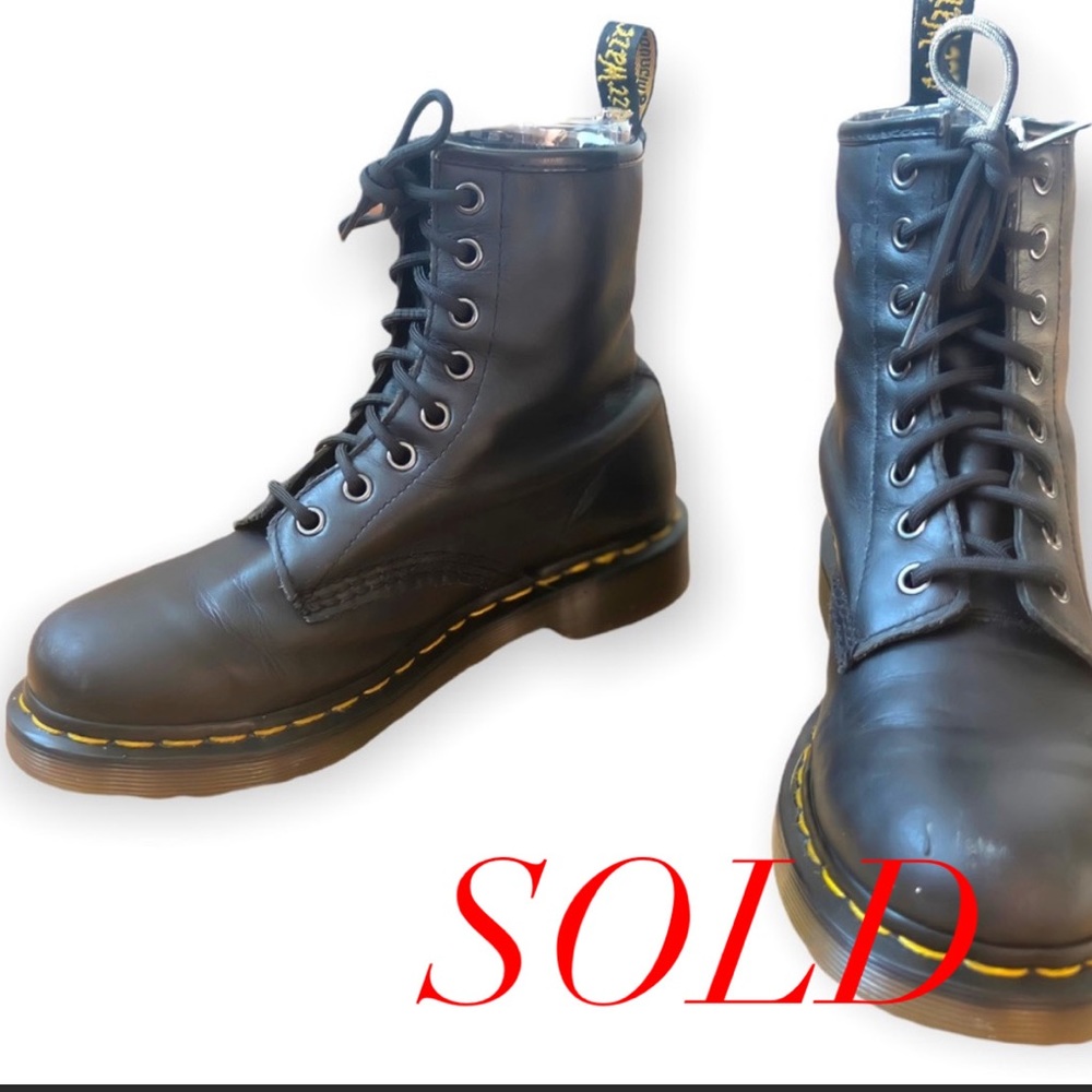Smooth Leather Dr. Martin's